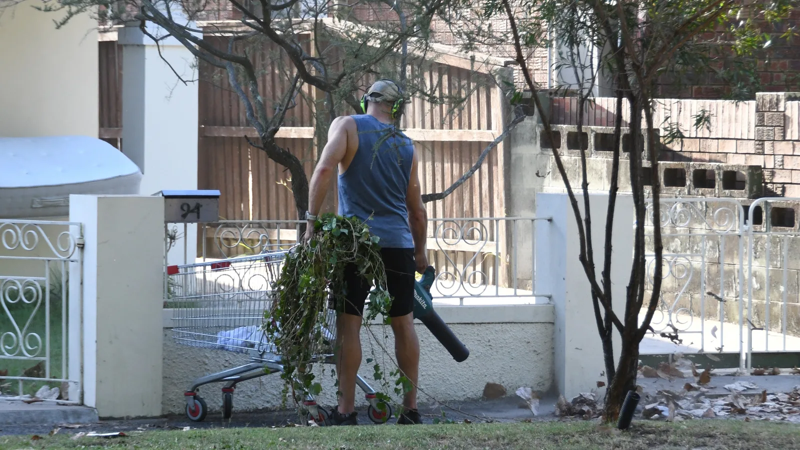 PowerStack Leaf Blower Review 2026: 3 Weeks of Yard Tests PowerStack Leaf Blower Review 2026: 3 Weeks of Yard Tests — powerstack leaf blower review | GearPuff